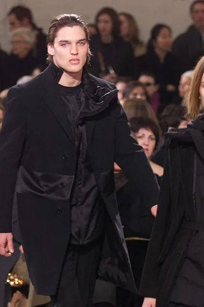 Look 4